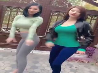 Asiatiskapojke flickor woth lång benen strumpbyxor och klackar 5: kön filma 06 | xhamster