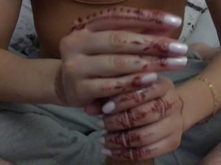 Τέλειο τα χέρια με δεξιότητες & henna τατουάζ τραβώντας μαλακία μου.