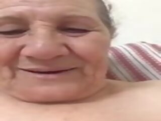 Egy régi nő videókat magát